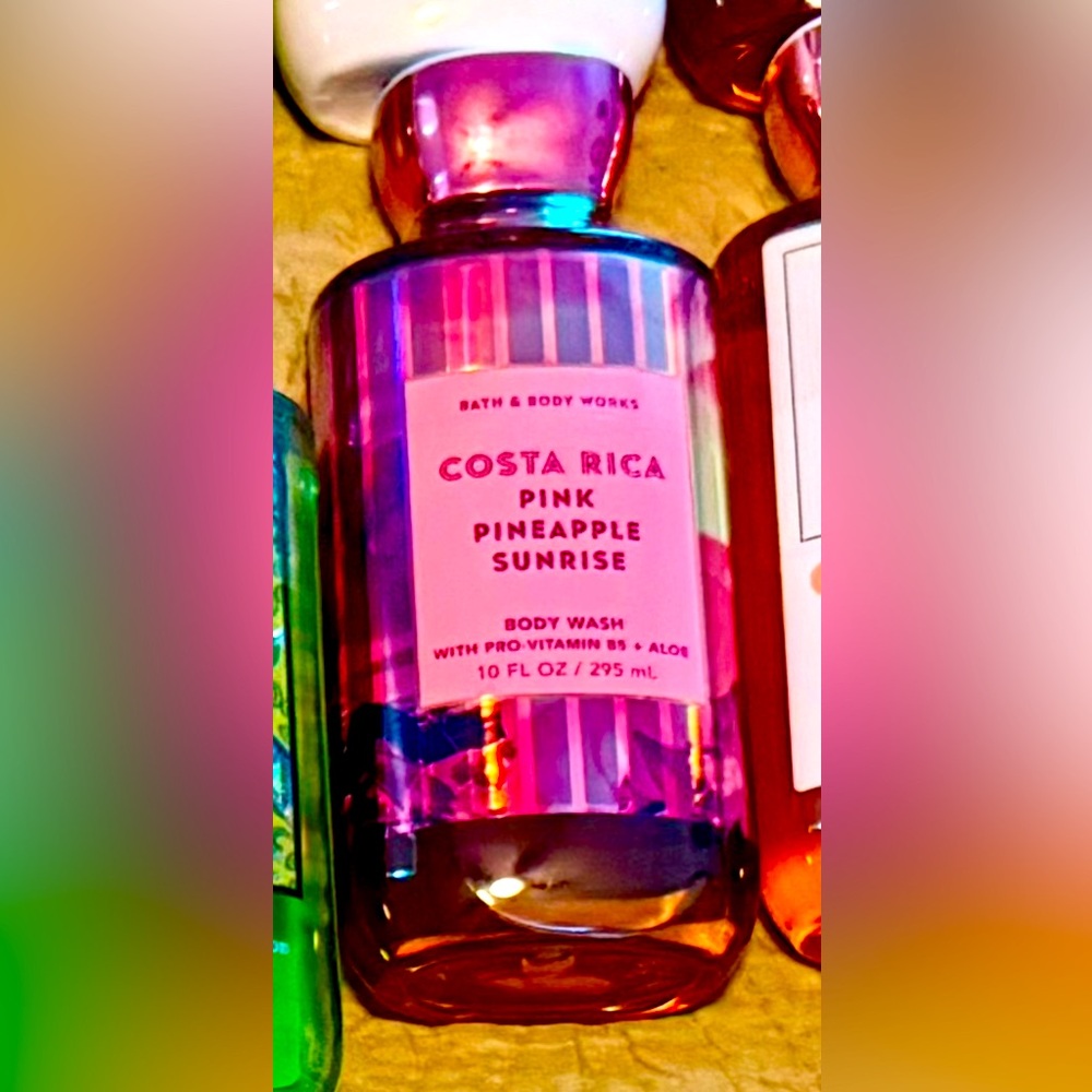 Bath & Body Works Costa Rica PINK PINEAPPLE SUNRISE Body Wash, 10 Oz